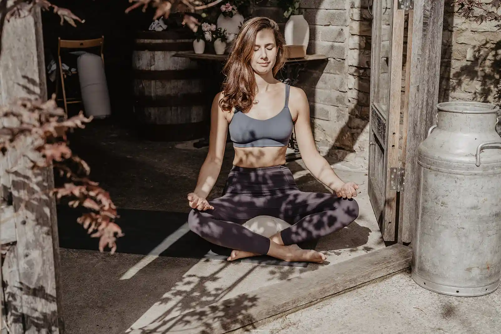 A serene moment from a Zenaa Online practice, supporting your wellbeing at home
