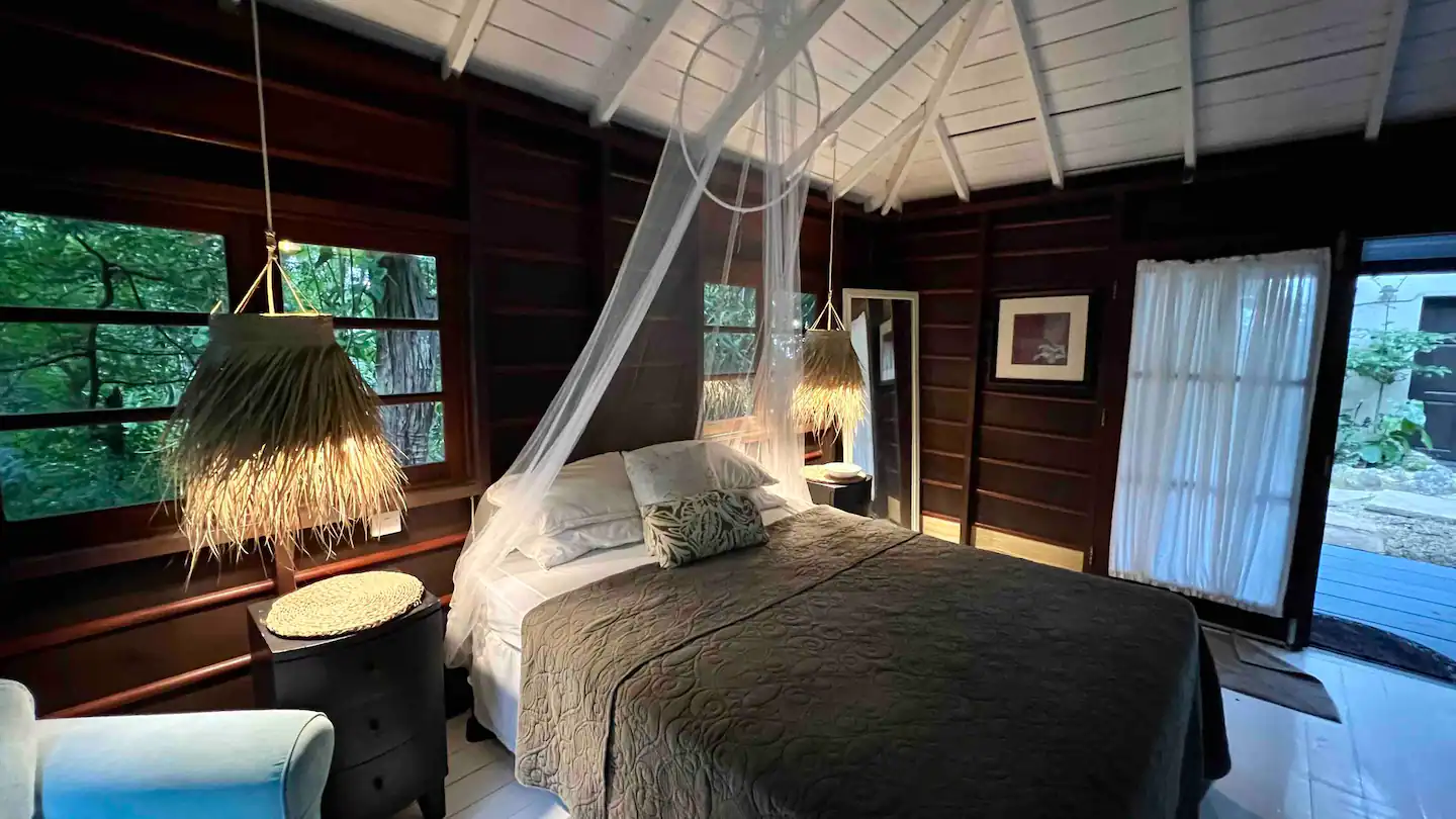 Private cabin with ensuite set in lush tropical grounds
