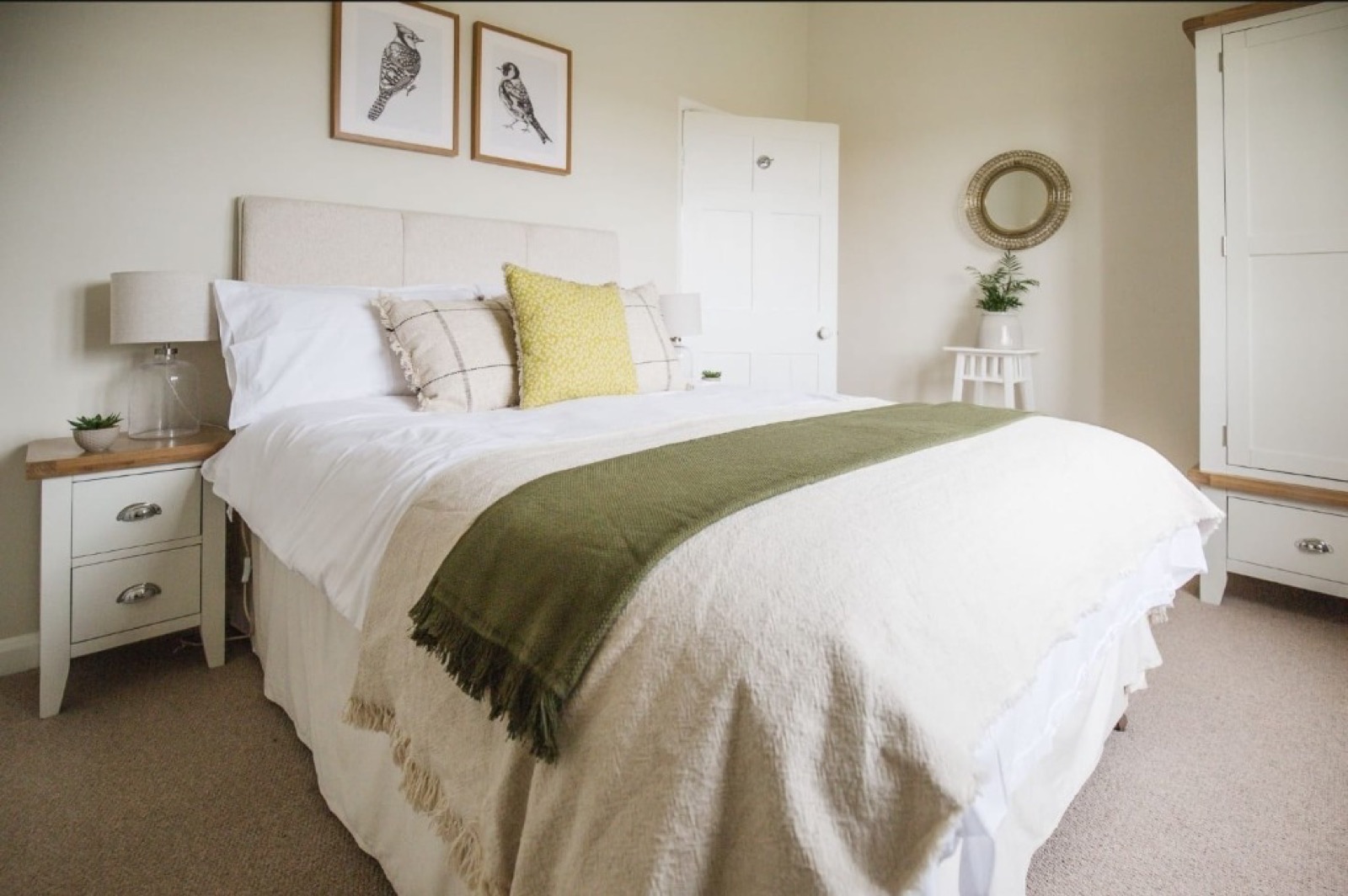 Cozy single room with ensuite toilet