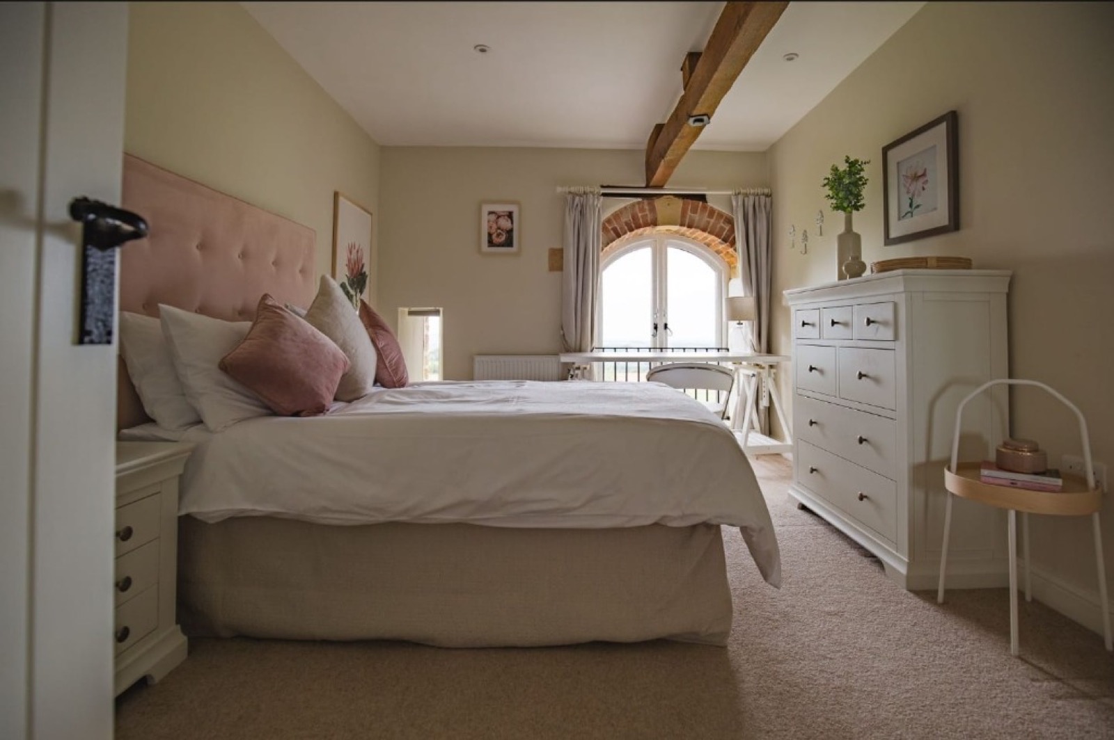 Luxury single occupancy ensuite room